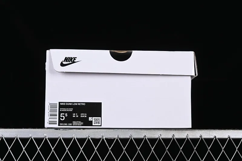 All Categories Nk SB Dunk Series Nk SB Dunk Low Low-top sneakers Nk Dunk Low Black and White Panda Customized version of deconstructed strap casual sneakers DD1391-100